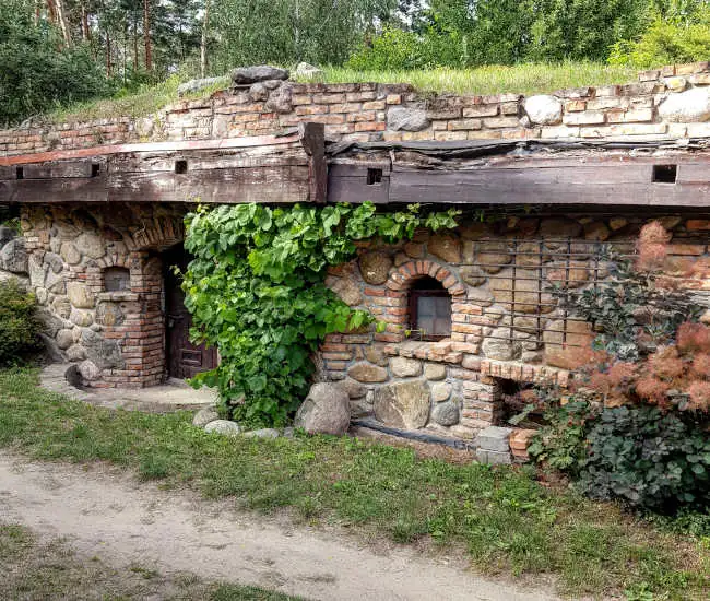 Piwniczka z kamienia wykonana przez Kamieniarstwo Kacpra